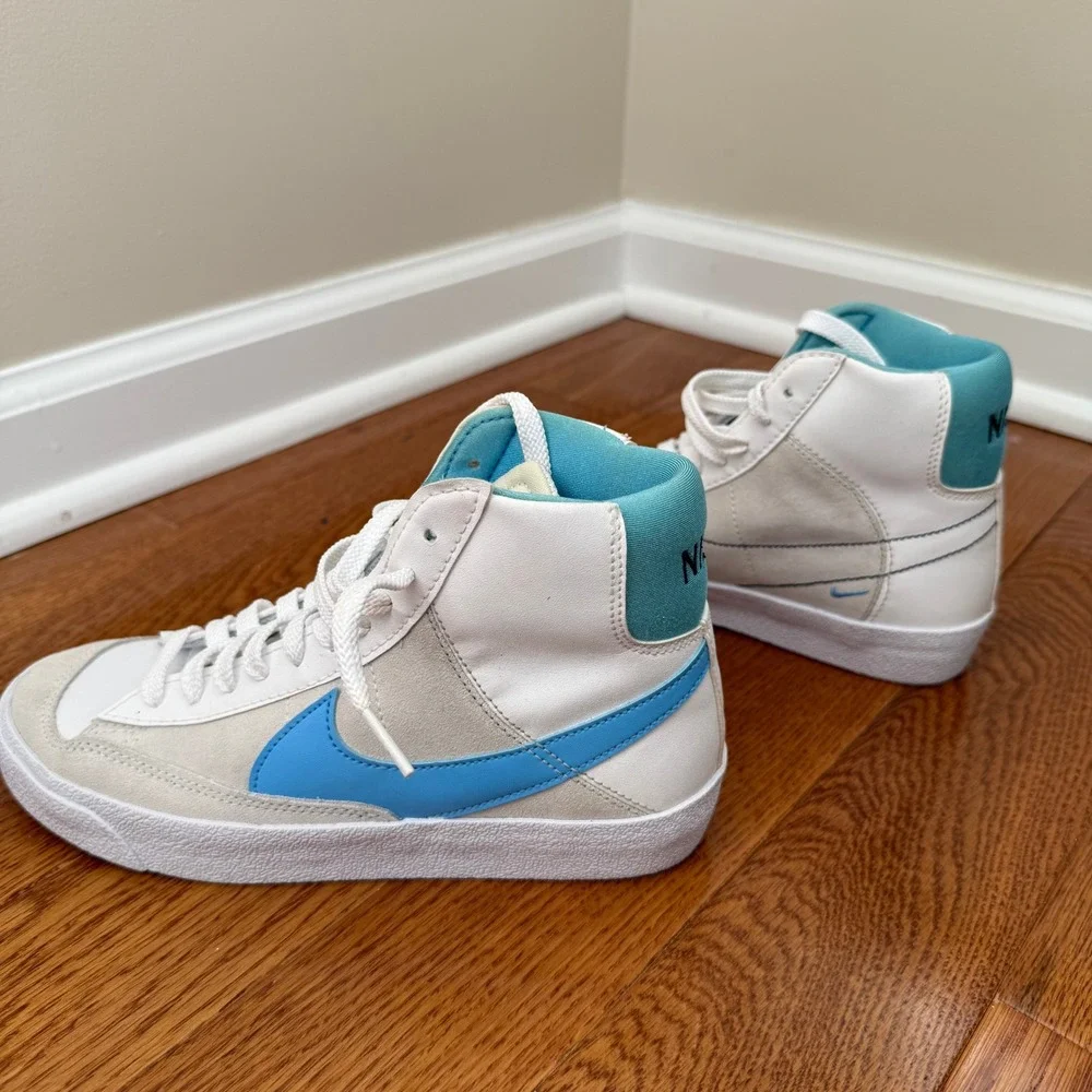 Nike Blazer Mid '77 SE GS 'Dance - White University Blue' sneakers - boys Size 5